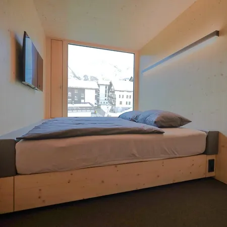 Revier Mountain Szálloda *