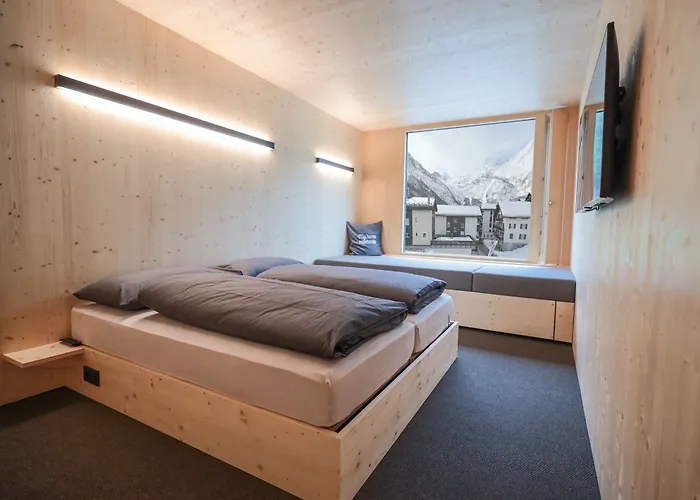 Revier Mountain Otel